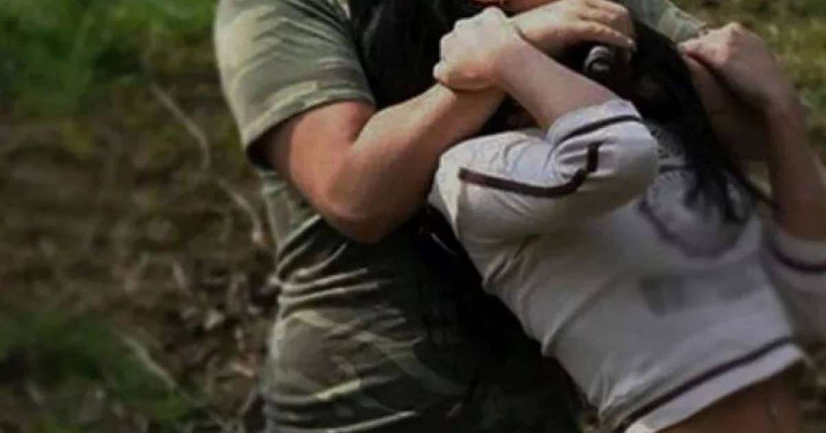 БҚО-да екі жігіт жолда өтіп бара жатқан әйелді орманға апарып зорлаған