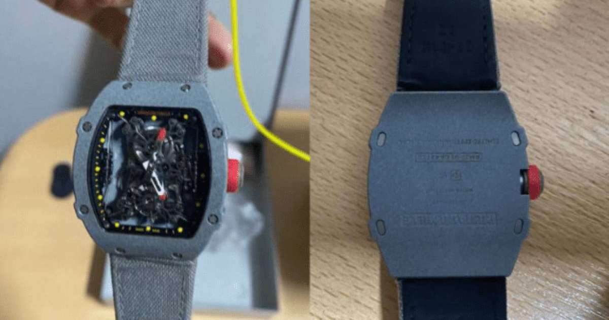 Шенеуніктер 394 миллион теңгенің сағатын алуға ниет білдірмеді