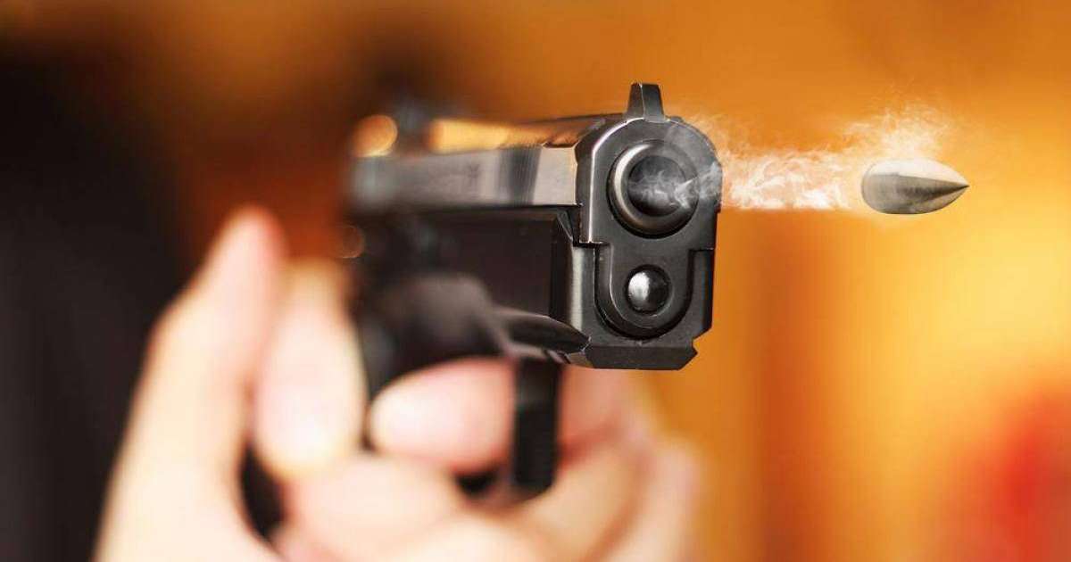 Алматыда полиция қызметкері байқаусызда әріптесін атып өлтірді