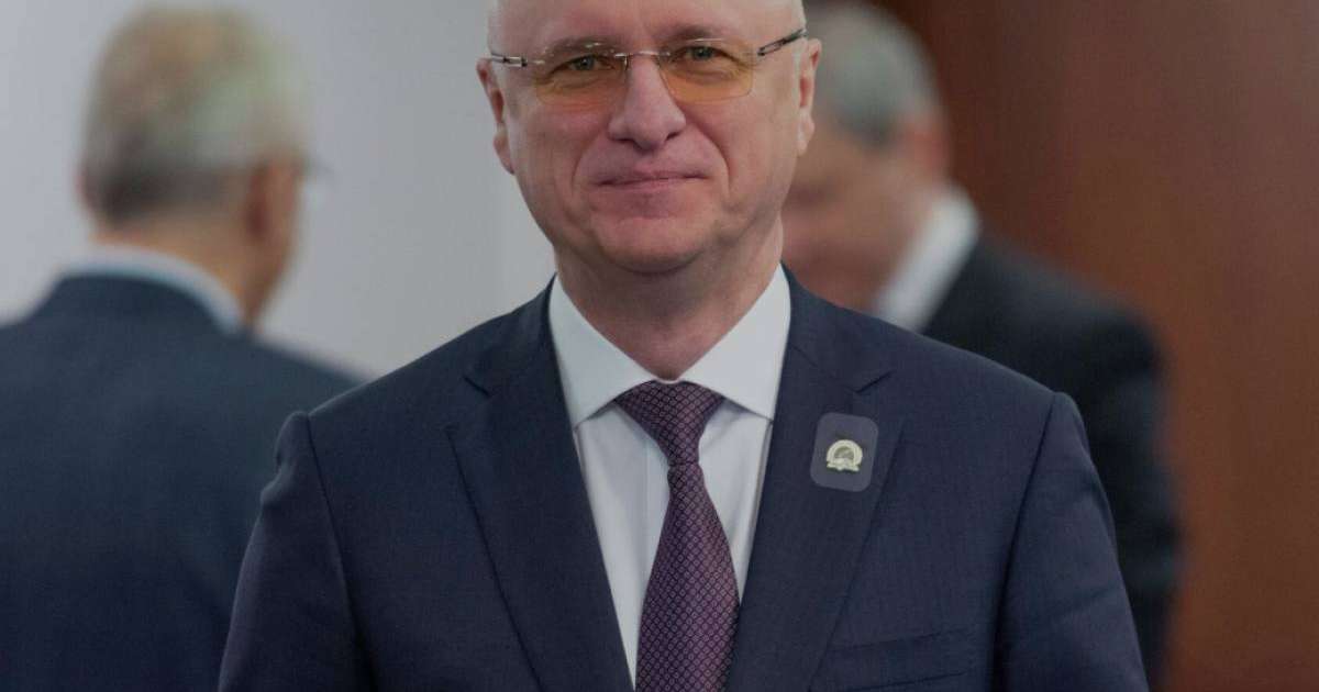 Роман Скляр Қытайда өткен халықаралық шарада қазақ тілінде сөйледі