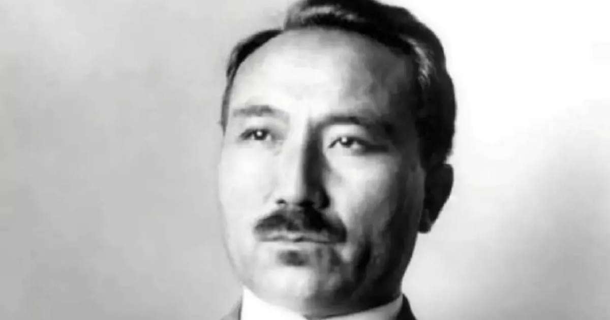 Сәкен Сейфуллиннің тегі қате жазылған: Семейде 106 тақтайша ауыстырылады