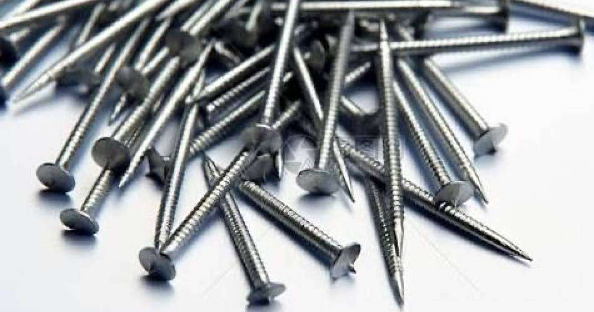 Шымкентте бір жасар бала 4 сантиметрлік шегені жұтып қойған