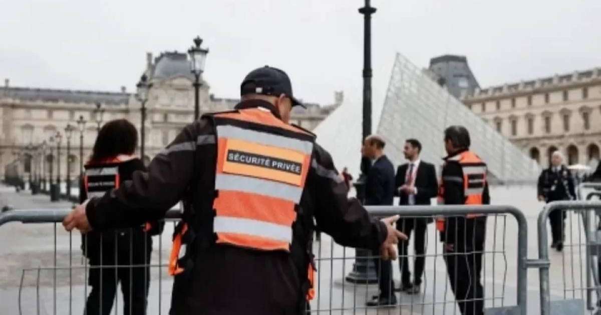 Парижде Луврды тонады деген күдікпен екі ер адам ұсталды