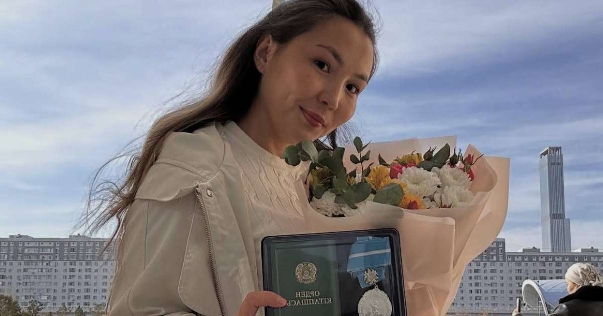 “26 жасында күміс алқа иегері” - Көпбалалы ана желіде қуанышты жаңалығын бөлісіп, сүйінші сұрады 