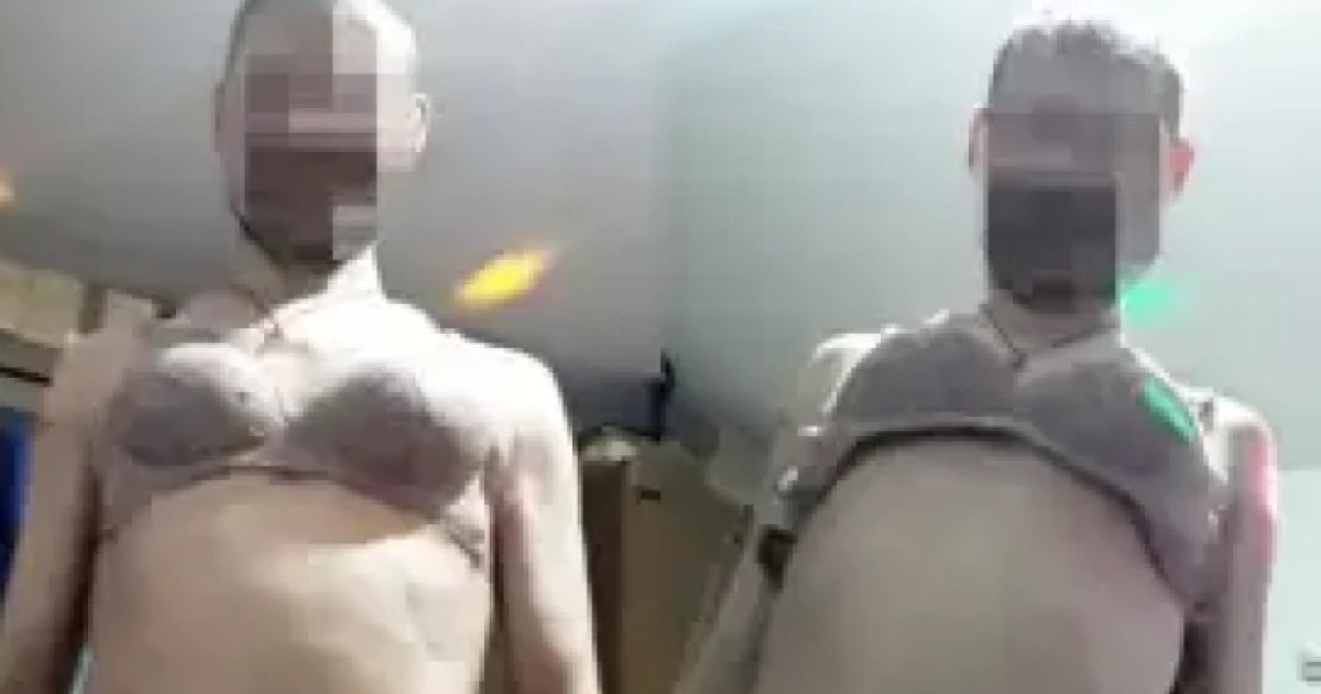 Балаларын қорлап, әйелінің іш киімін киіп суретке түскен ер азамат жайлы тың дерек айтылды