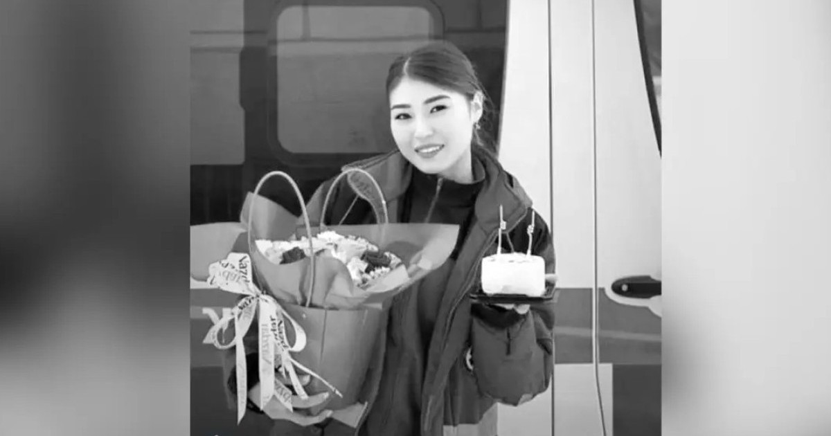 Астанада үстіне кондиционер құлап кеткен фельдшер ауруханада қайтыс болды