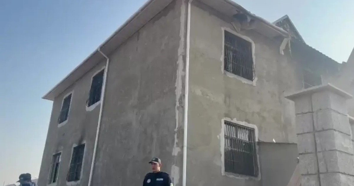 Жетісайдағы өрт: Алапат өрттен аман қалған қыз екі аптадан кейін көз жұмды