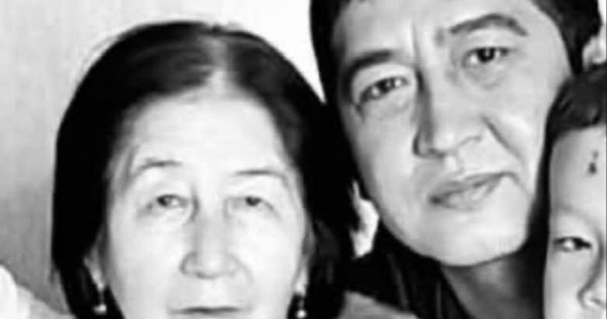 "Алла алдынан жарылқасын": Мұхтар Ниязов ақын Ринат Зайытқа басу айтты