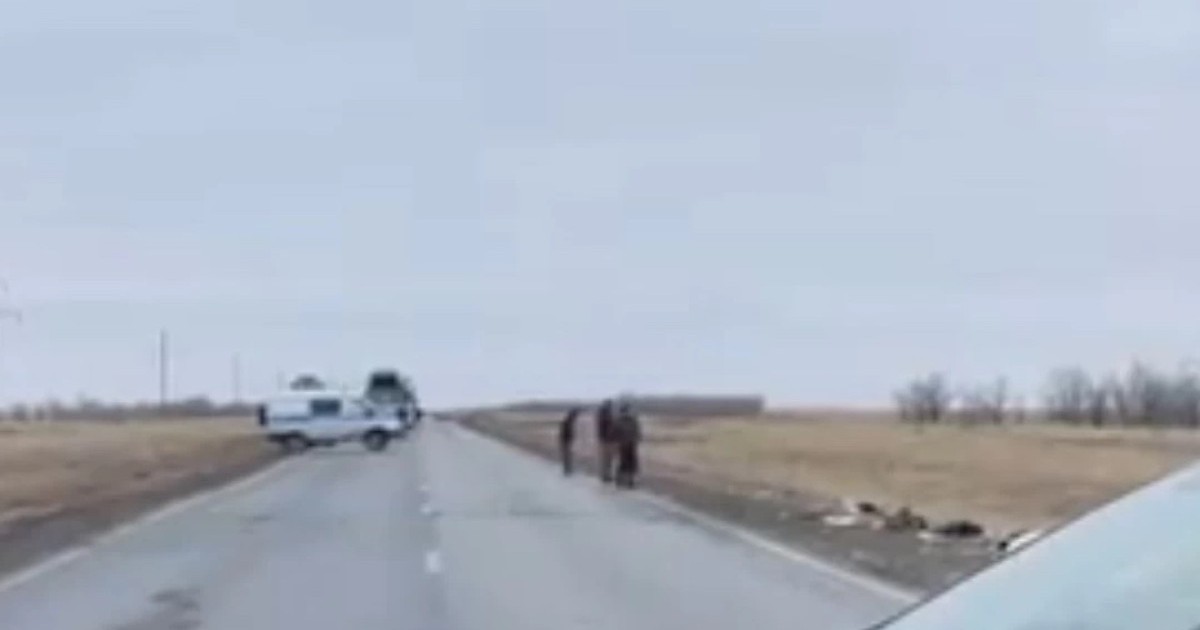 Ақтөбе облысында жолаушылар автобусы аударылып кетті: 5 адам ажал құшты