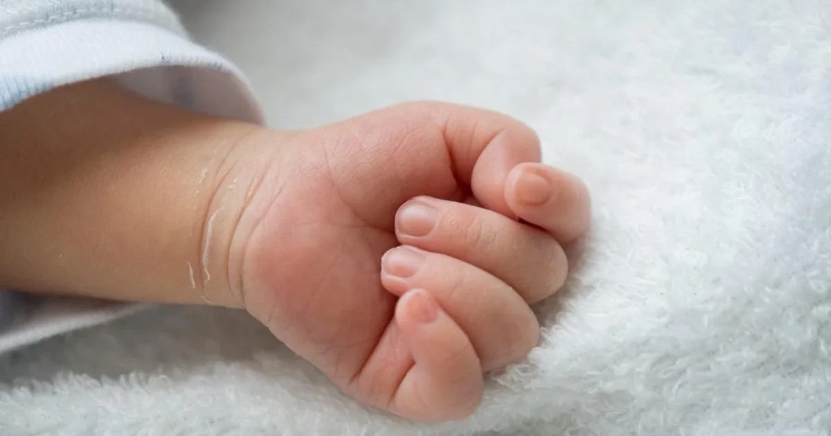 Жаңа туған сәбиін әжетханаға тастап өлтірген түркістандық әйелге үкім шықты