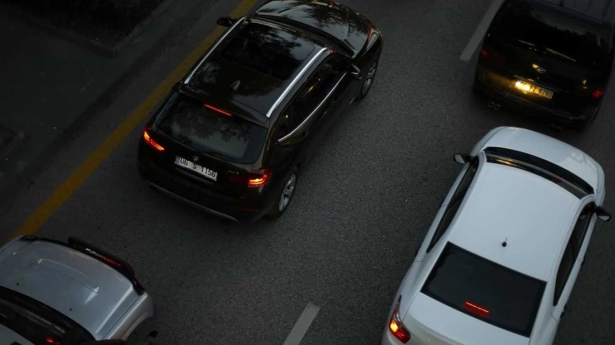 Қазақстанда көлікті тіркеу мен жүргізуші куәлігін алу заңы өзгереді