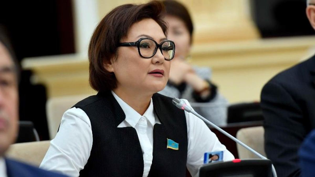 “Әйелі бар кісі көңіл білдірді”: Дана Нұржігіт қарым-қатынасы туралы айтты