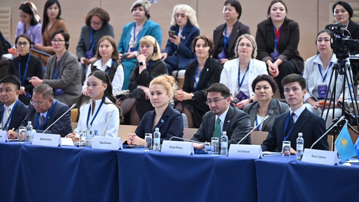 Балалардың қауіпсіздігіне кім жауап береді? Құрылтайда жаңа депутаттық топ іске кірісті
