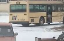 Қостанайда ер адам автобуста дәрет сындырды