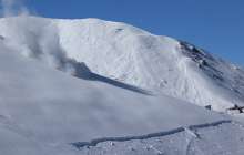 Қар көшкіні астында қалған бала бір сағатта табылды