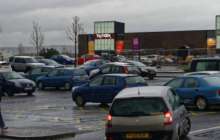 Алматы полицейлері көшедегі "парковшиктермен" күресе бастады