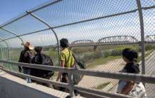 Трамп конгресс қабылдаған заң жобасына вето қойды