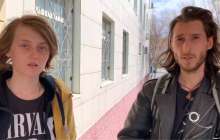 Нұр-Сұлтан полициясы баннер үшін қамалғандарды қолдағандардан "ҚДТ туралы сұраған"