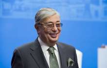 Тоқаев павлодарлық мұғалімнен есептер жинағын сыйға тартуды сұрады