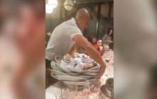 Даяшы бір дегенде бір құшақ ыдыс-аяқты жинап әкетті