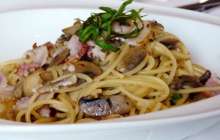 Әйел адам мейрамханада ұсынған саңырауқұлаққа уланып қайтыс болған