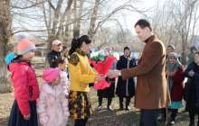 Алматы облысының кәсіпкерлері өз ауылындағы жоқ-жітіктерге үй алып берді