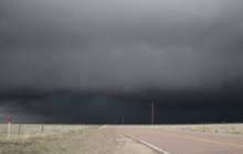 АҚШ-тағы дауыл алдындағы қорқынышты видео