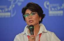 "Миынан ісік табылды..." Роза Рымбаева сұқбат кезінде жылап қалды