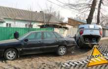 Алматы облысында баласы бар келіншек ЖКО тап болып, көлік аударылып қалды