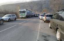 Шекарадағы даудан соң жүзге тарта көлік Тәжікстанға өте алмай тұр