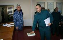 Милиционерлер Құран ұстап, пара алмауға ант берді