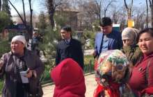 Шымкент әкімін талап еткен аналармен оның орынбасары кездесті