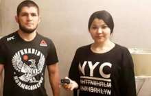 Хабиб Нурмагомедов ақтөбелік аруға автокөлік сыйлады