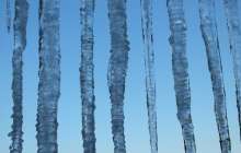 Павлодарда мектеп оқушысының басына мұз түсіп кетті