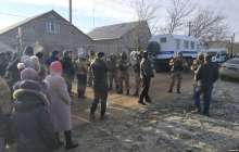 Қырымда ФСБ жиырма шақты тұрғынның үйін тінтіп жатыр