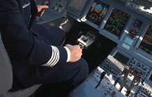 Ұшқыш әйелімен ұрсысып қалып, өз үйіне ұшақпен соғылды