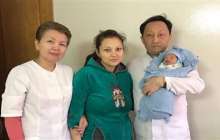 Бауырын ауыстырған әйел екінші рет босанды