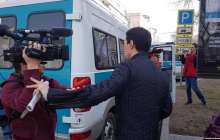 Абаев Азаттық тілшілеріне жасалған кедергілер жайлы: "Заңды түрде шешілуі керек"