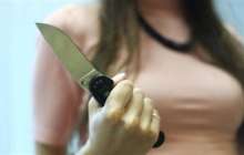 Ақтауда әйел туған інісіне пышақ сұғып алды