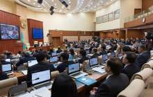 депутаттар ата-аналардың зейнет жасын төмендетуді сұрады