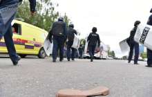 Полицейлер митингіде қалай жарақат алғанын айтты