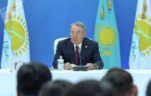 Назарбаев БАҚ-ты қорқытатын шенеуніктерге шүйлікті