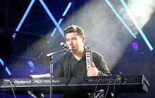 "Мені іздеп келді" Ренат Гайсин өзін әнші Динаяға қосқандарға жауап берді- видео