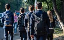 Қаскүнемдер баланы таксимен алып кетті – видео    