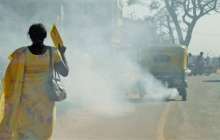 Қазақша Анекдот: Күйеуі мен әйелі бассейнде