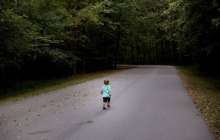 ШҚО-да өз үйінің ауласынан жоғалып кеткен 2 жасар бала әлі табылған жоқ