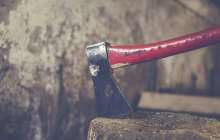 16 жастағы бозбала бүкіл отбасын балталап өлтіріп, өз-өзіне қол салды