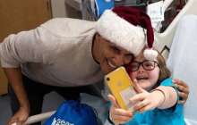 Барак Обама науқас балаларға тосыннан сыйлық жасады