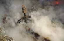 Алматының қақ ортасында жылу құбыры жарылды: зардап шеккендер бар