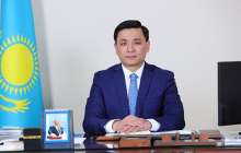 биографиясы, әйелі, балалары, атқарған қызметтері, лауазымдары